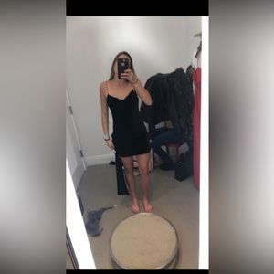 Cinq A Sept size 4 velvet black dress. NWOT.